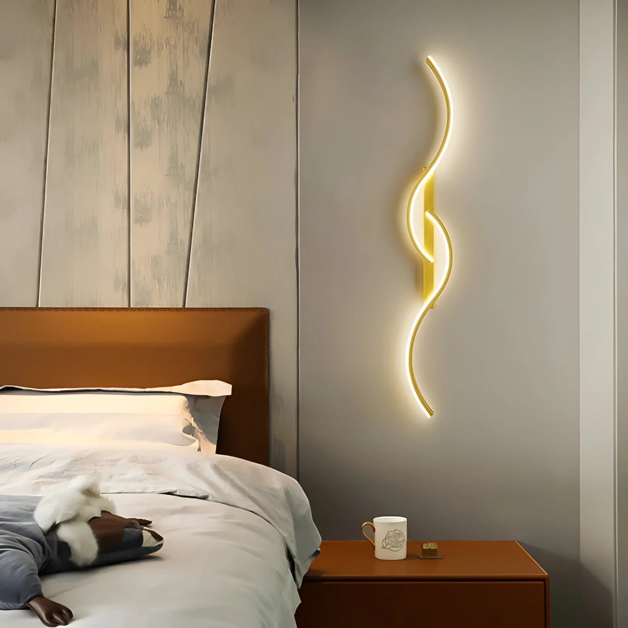 LED Wall Light with Curved Frame